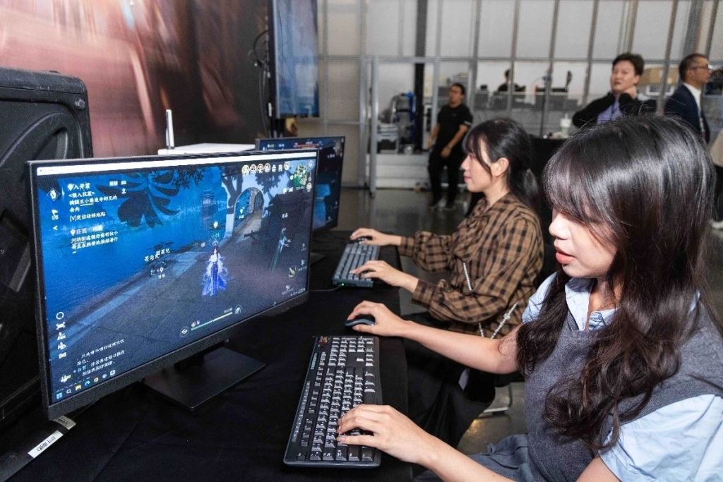 250億首儲全返《逆水寒》2.0改版記者會,熱邀GENBLUE幻藍小熊擔任活動大使