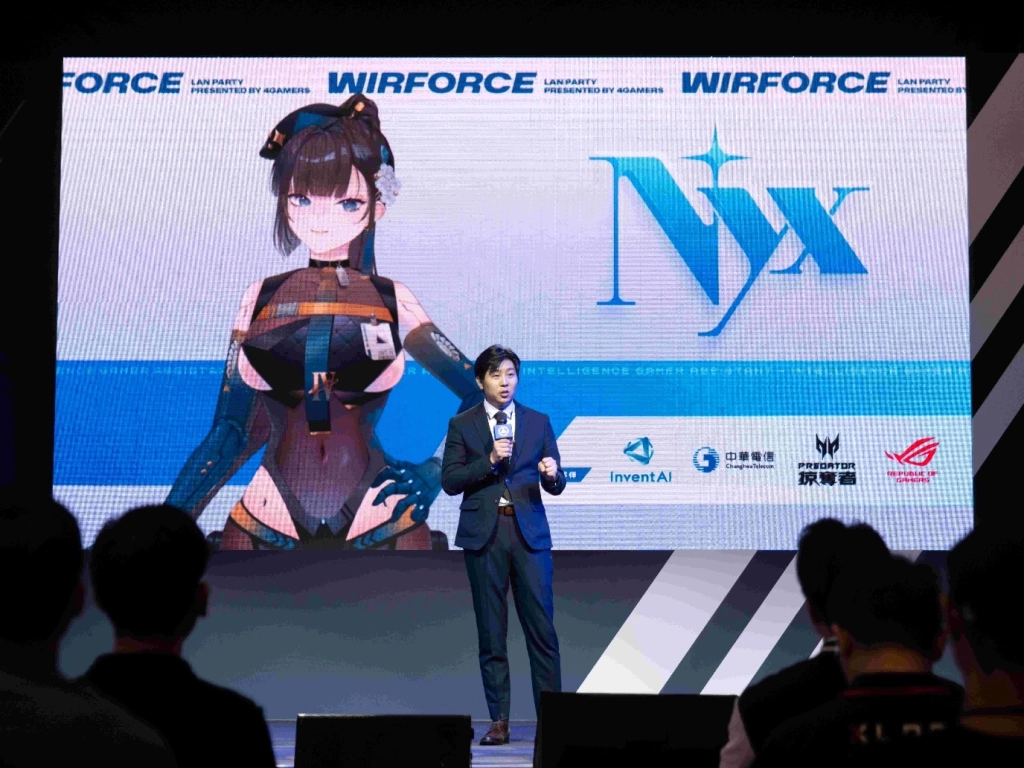 一張含有 服裝, 人的臉孔, 人員, 文字 的圖片

自動產生的描述