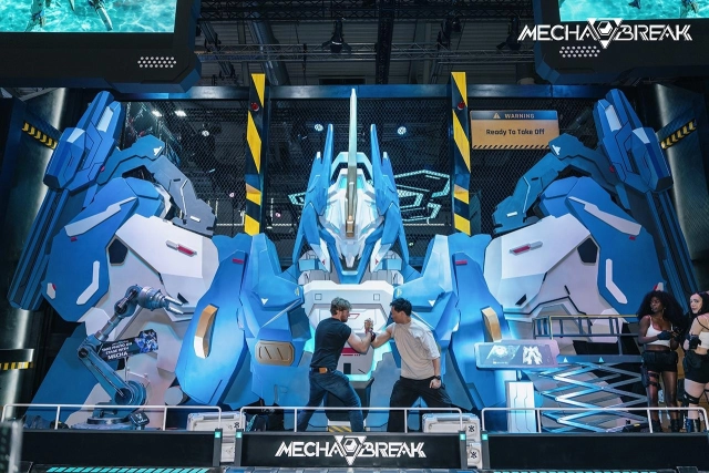 科幻機甲新作《Mecha BREAK》亮相Gamescom2024,微軟遊戲執行長Phil·Spencer現身打卡