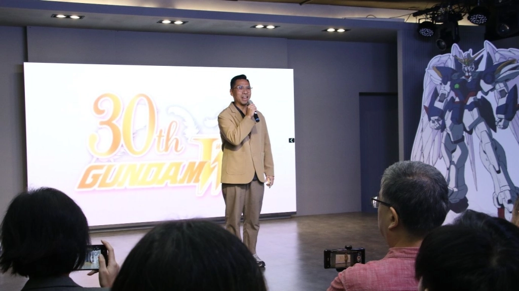 一張含有 服裝, 人員, 人的臉孔, 簡報 的圖片

AI 產生的內容可能不正確。