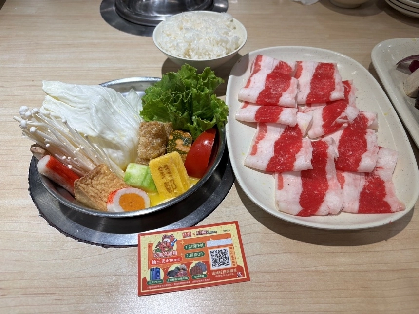 一張含有 餐點, 菜餚, 食物, 資料表 的圖片

AI 產生的內容可能不正確。