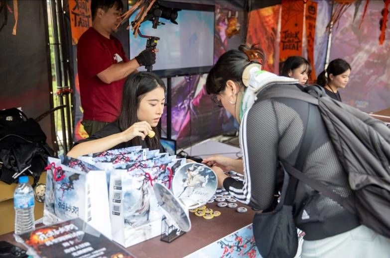 《永劫無間》萬聖節「劫境探寶」圓滿落幕! 胡桃、季瑩瑩現身府中踩街 引爆武俠狂潮