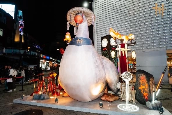 一張含有 建築, 戶外, 玩具, 雪人 的圖片

AI 產生的內容可能不正確。