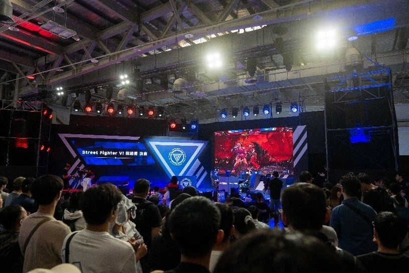 一張含有 音樂會, 觀眾, 人員, 服裝 的圖片

AI 產生的內容可能不正確。