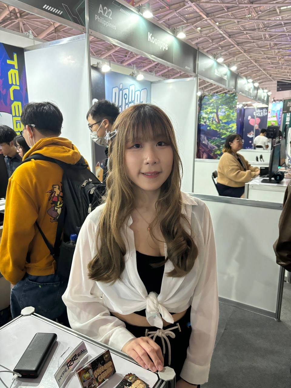 遊戲主播帶你試玩日本獨立遊戲  HYPER REAL風潮席捲國際電玩展