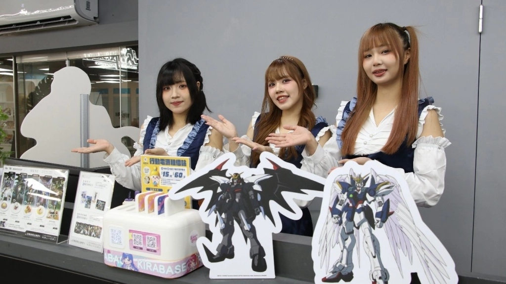 一張含有 人的臉孔, 服裝, 人員, 牆 的圖片

AI 產生的內容可能不正確。