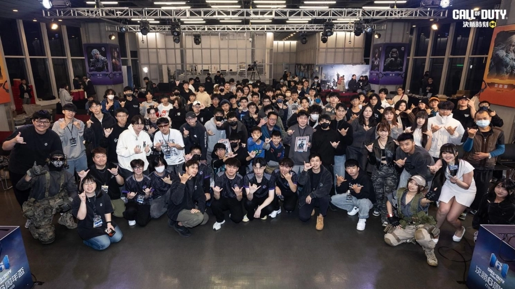 《Garena決勝時刻 Mobile》「決勝 6 周年盃」Change World 奪冠封王