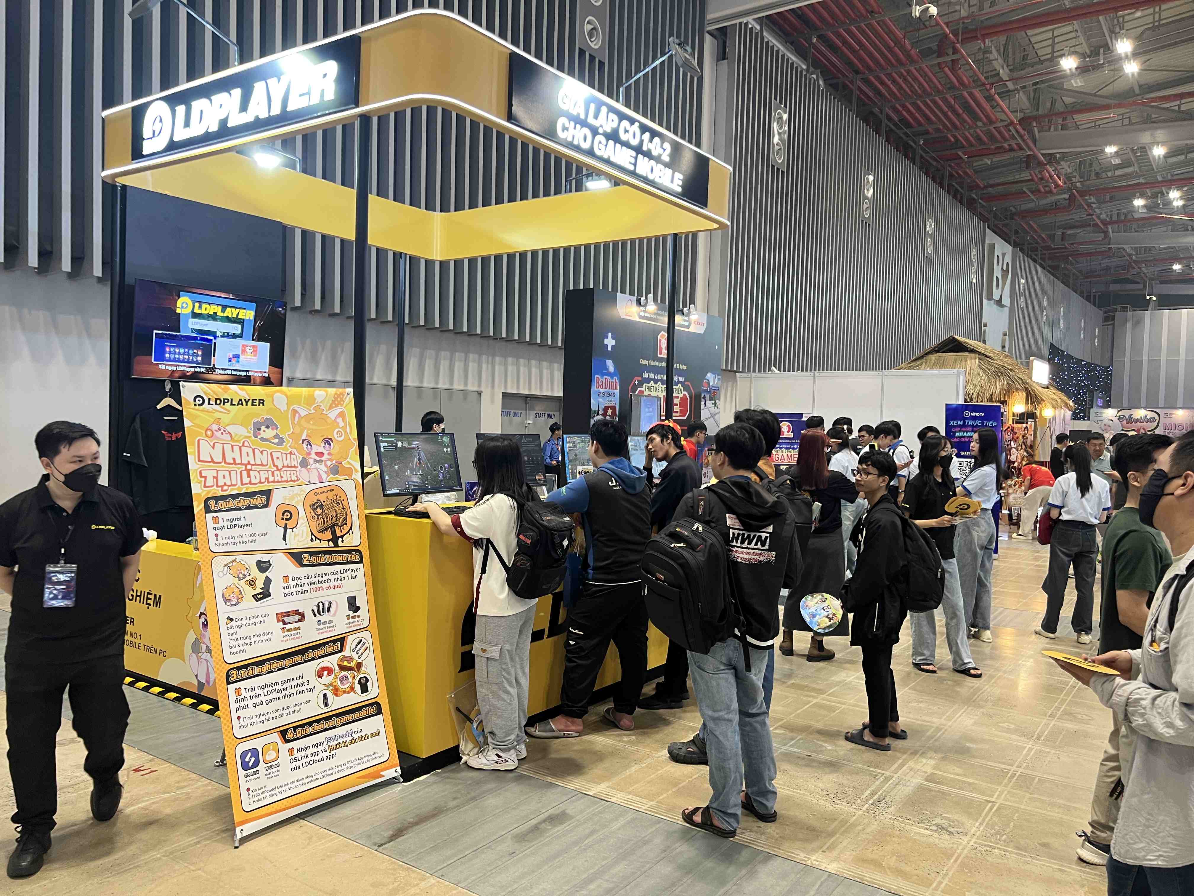 Báo VnExpress: Cách LDPlayer đồng hành cùng game mobile Việt tại Vietnam Gameverse 2025